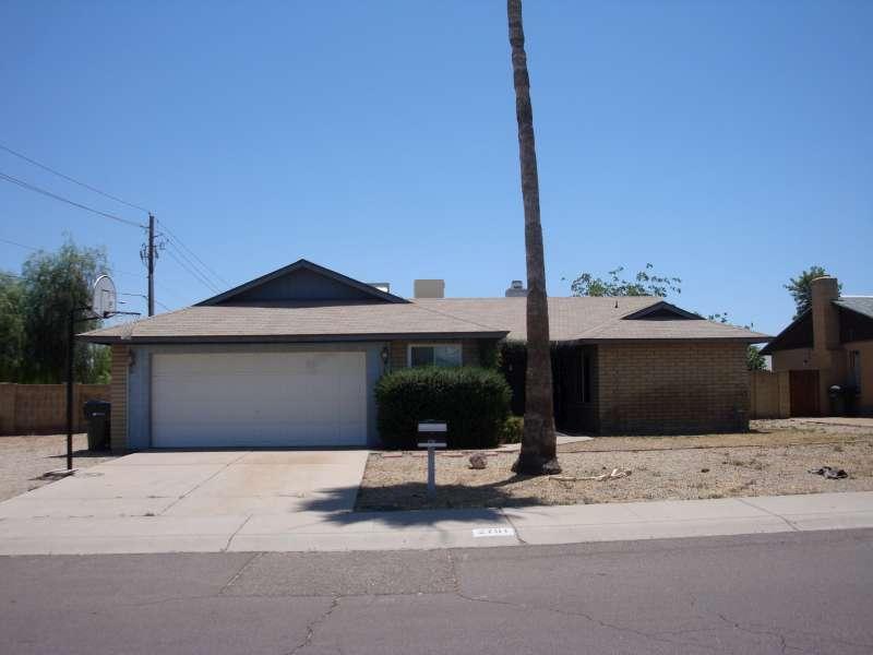 2701 W Villa Maria Dr., Phoenix, AZ 85053