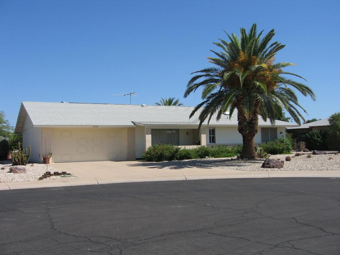 18234 N Willowbrook Dr., Sun City, AZ 85373