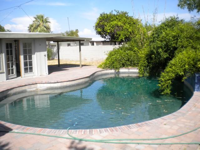 3819 E Laurel Ln., Phoenix, AZ 85028