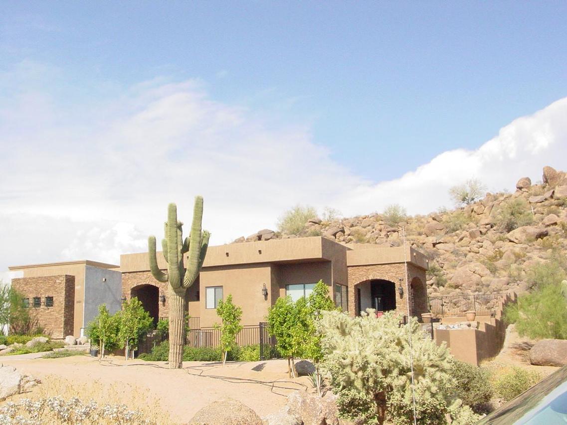 2821 N 89th St., Mesa, AZ 85207