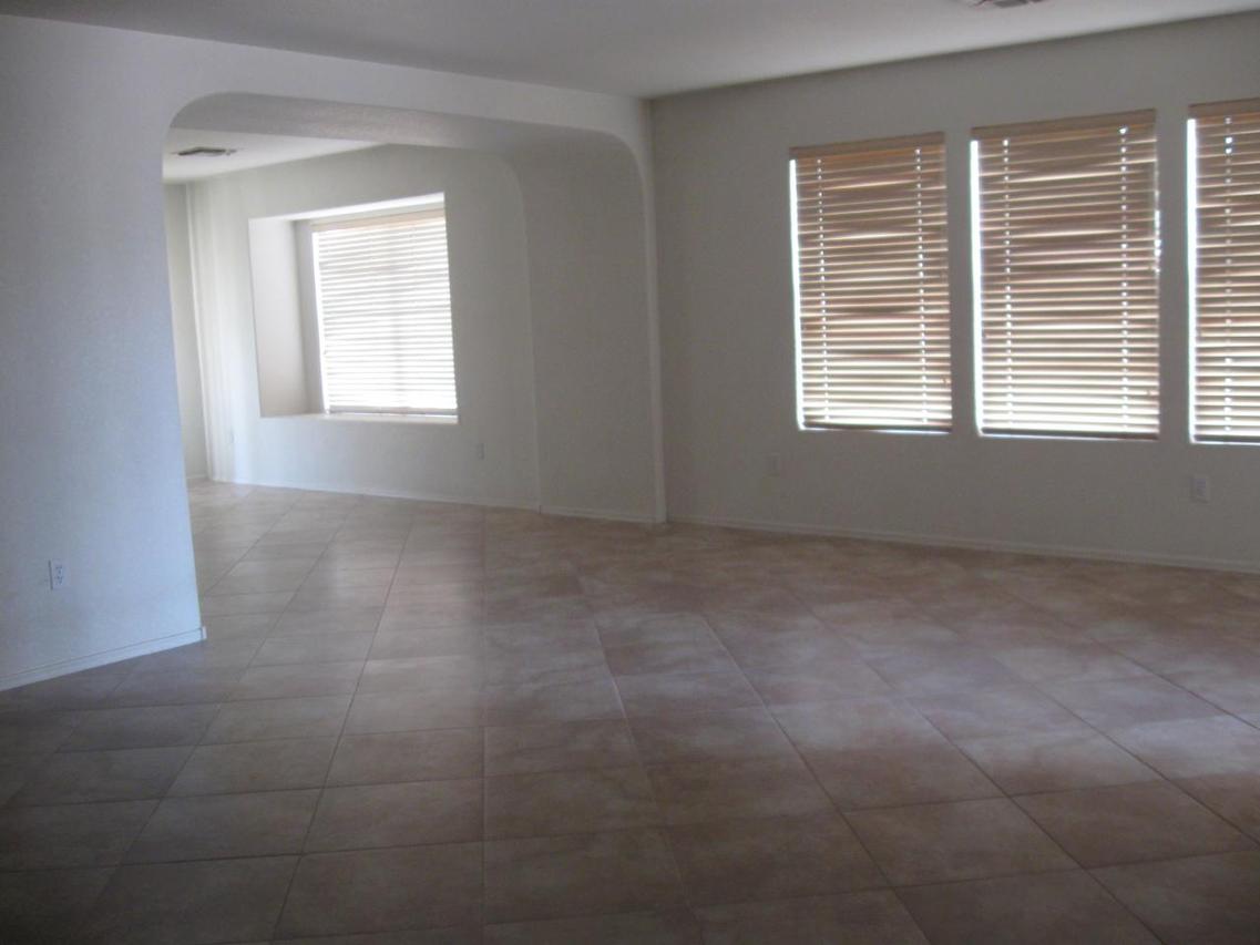 10718 E Bramble Ave., Mesa, AZ 85208