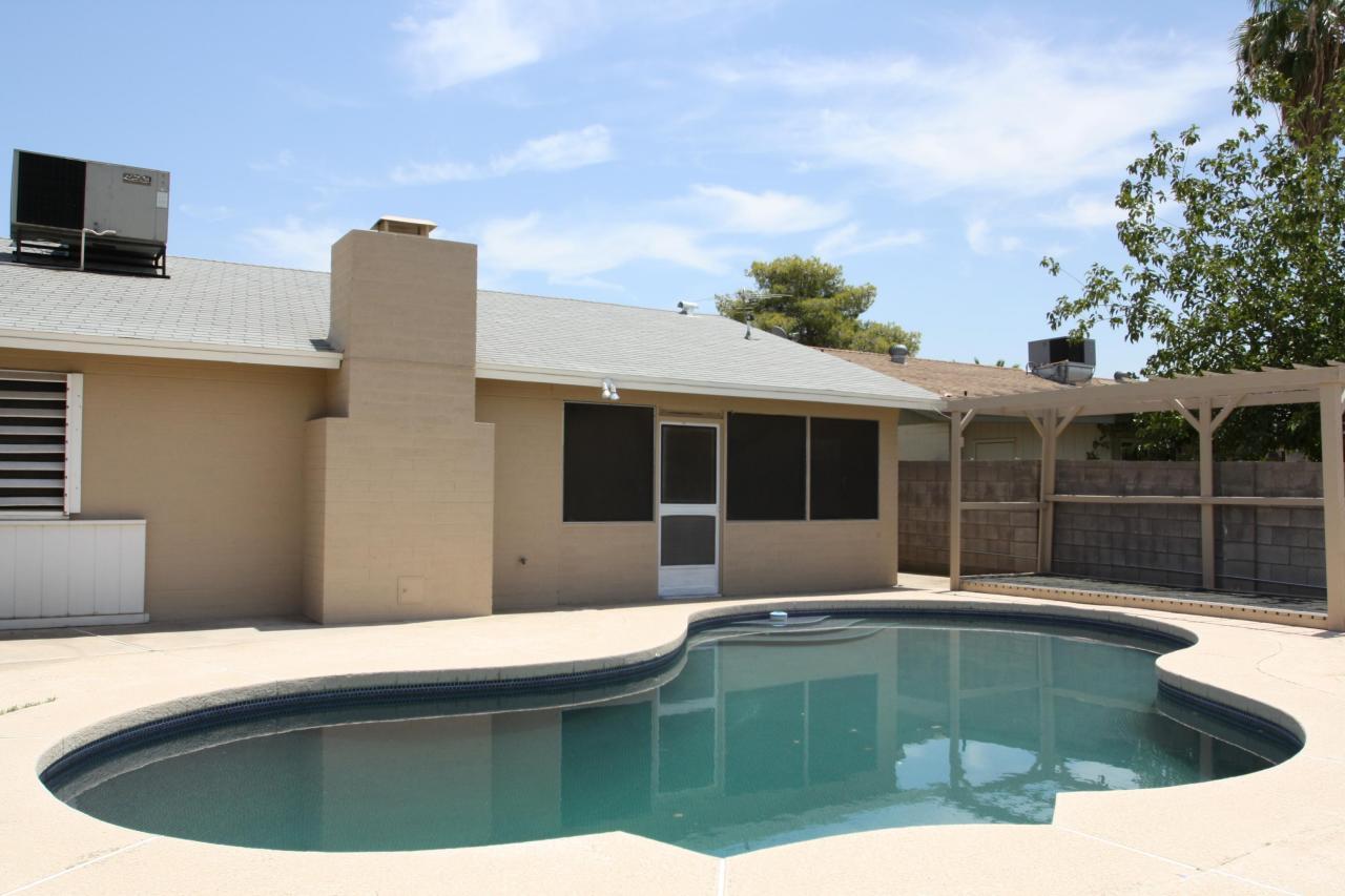 4430 N 76th Ln., Phoenix, AZ 85033