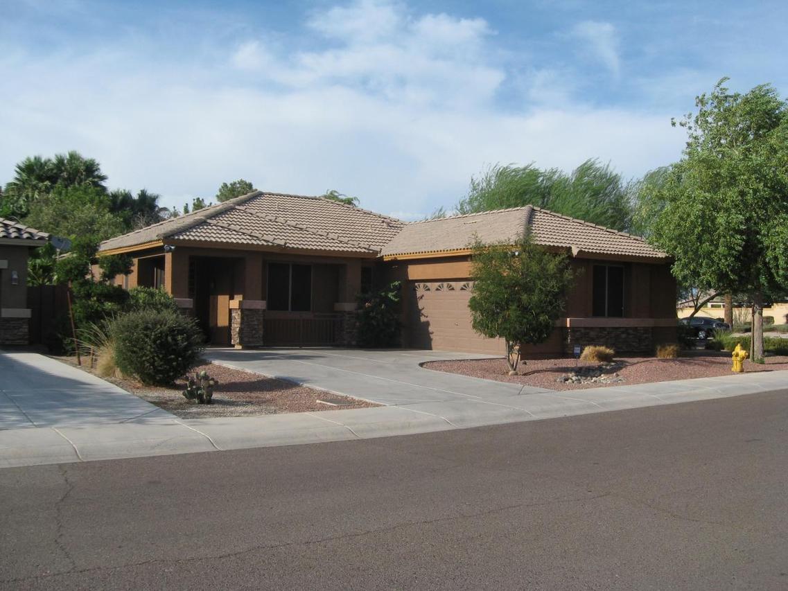 1530 E Beverly Rd., Phoenix, AZ 85042