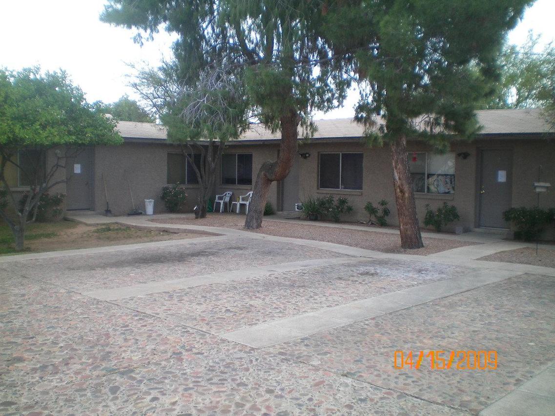 7045 N 66th Dr., Glendale, AZ 85301