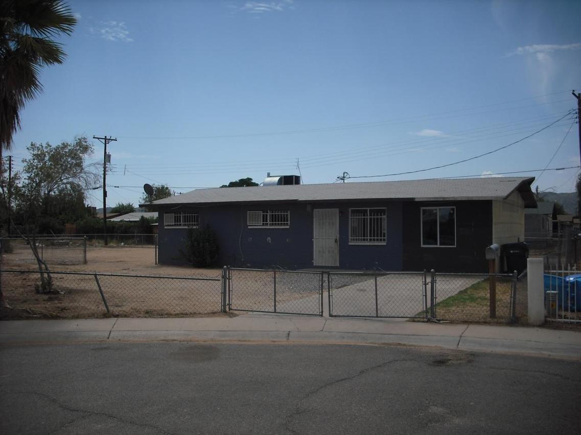 5233 S 13th Way, Phoenix, AZ 85040