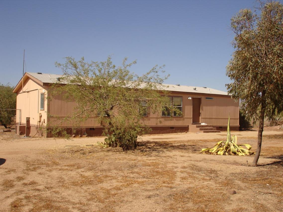 39016 N 24th Ave., Phoenix, AZ 85086