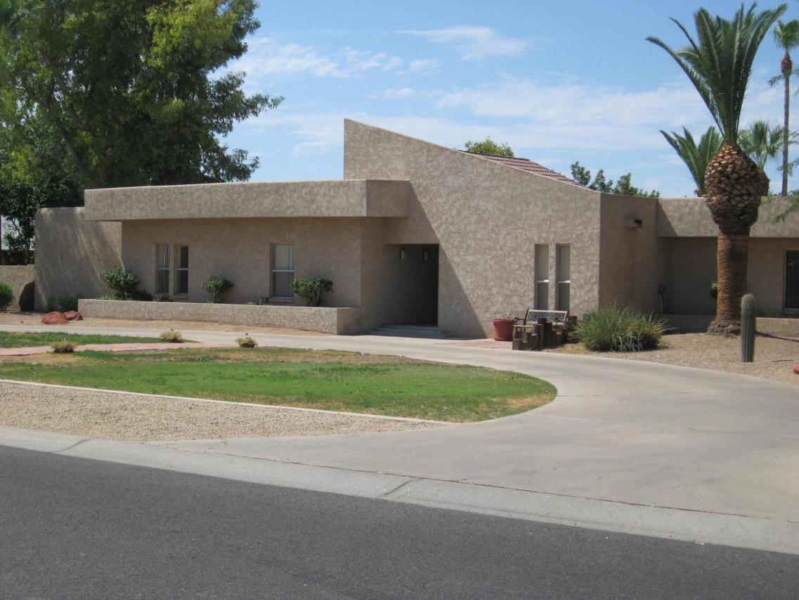 8220 W Orange Dr., Glendale, AZ 85303