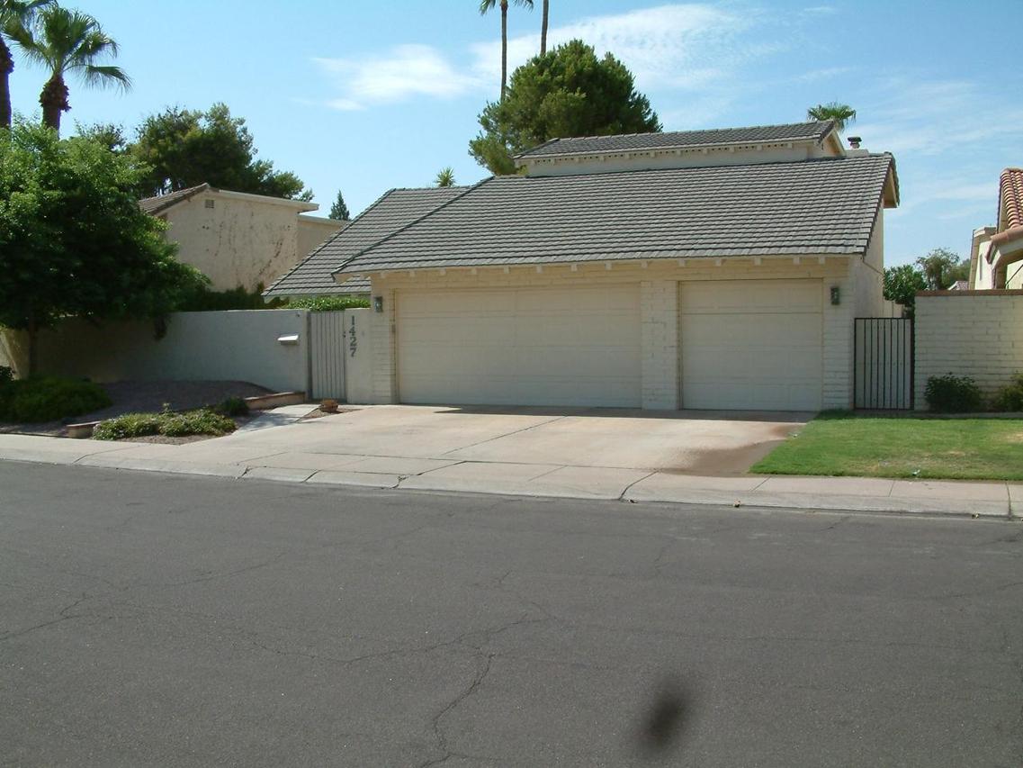 1427 E Northshore Dr., Tempe, AZ 85283
