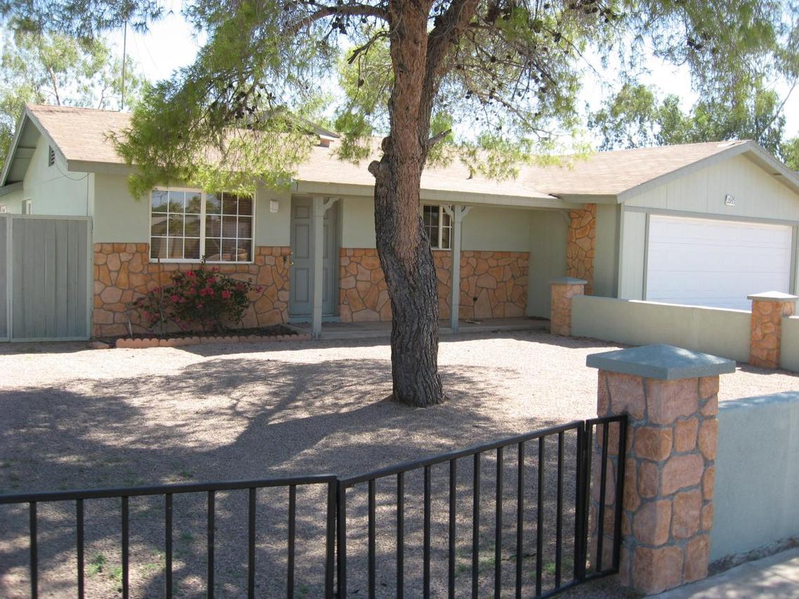 2953 E Caballero St., Mesa, AZ 85213