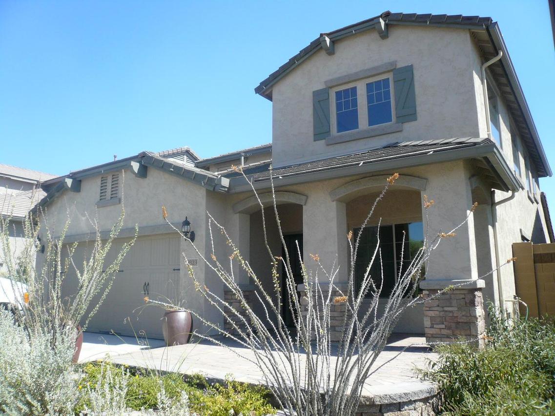 1823 W Black Hill Rd., Phoenix, AZ 85085