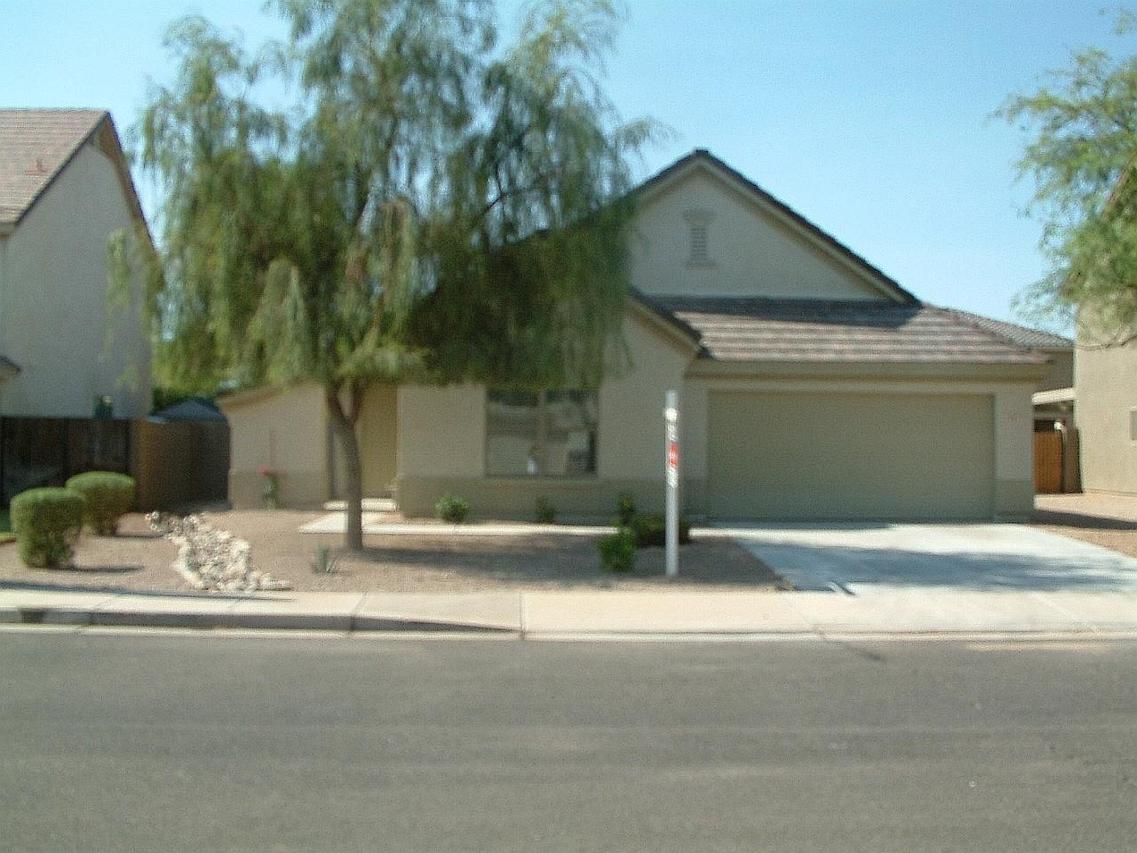 2471 E County Down Dr., Chandler, AZ 85249