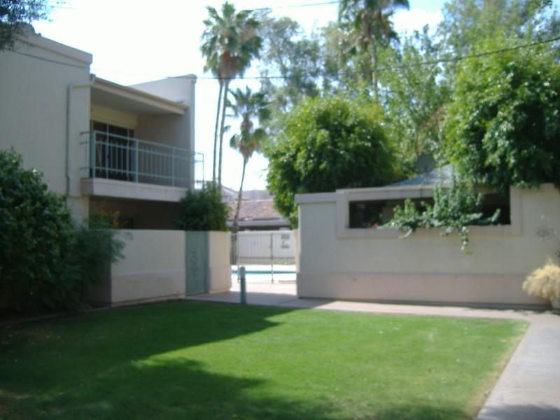 2233 E Highland Ave. #221, Phoenix, AZ 85016