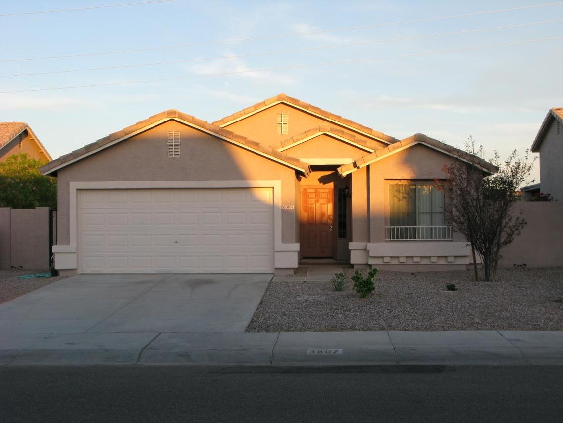 3807 S Joshua Tree Ln., Gilbert, AZ 85297
