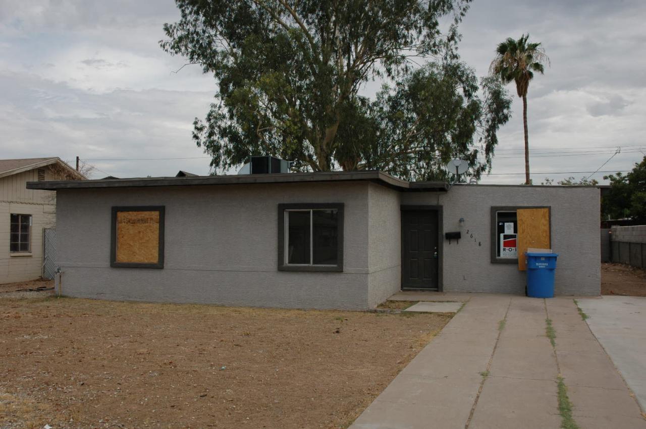 2618 W Earll Dr., Phoenix, AZ 85017