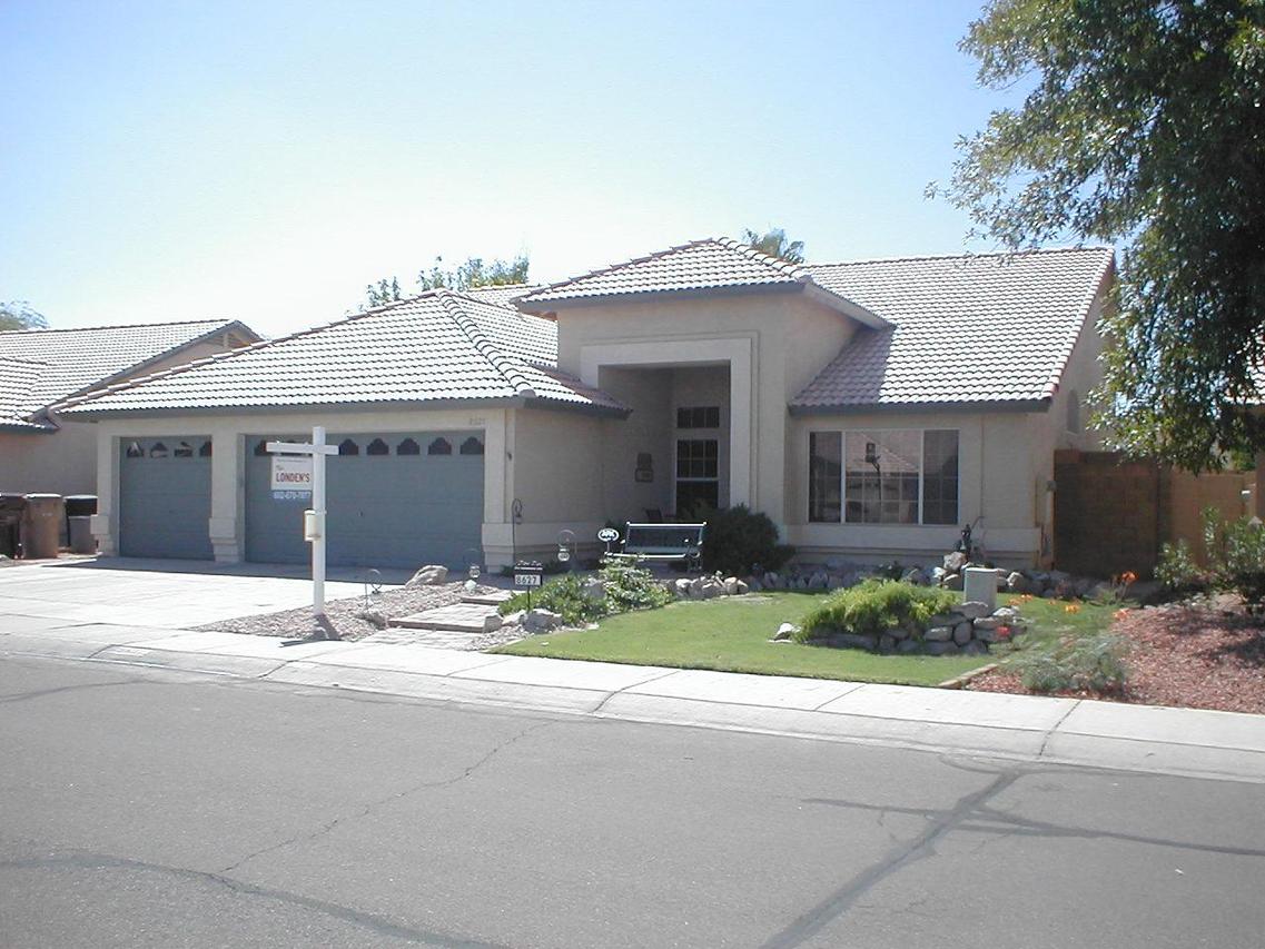 8627 W Joan De Arc Ave., Peoria, AZ 85381