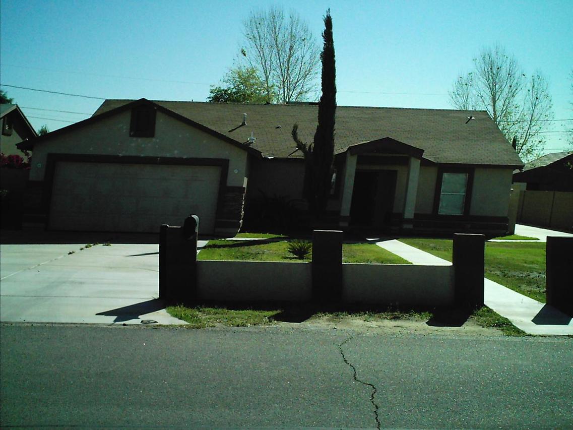 5853 N 72nd Dr., Glendale, AZ 85303