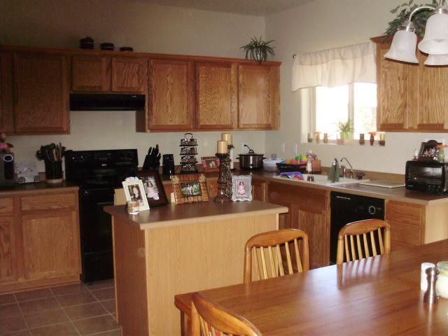 1132 E Country Crossing Way, Queen Creek, AZ 85143