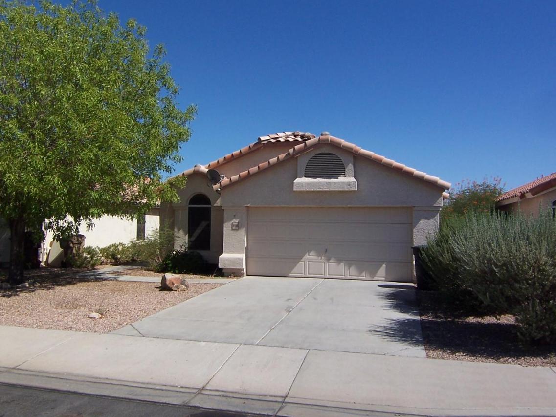 8909 W Paradise Ln., Peoria, AZ 85382