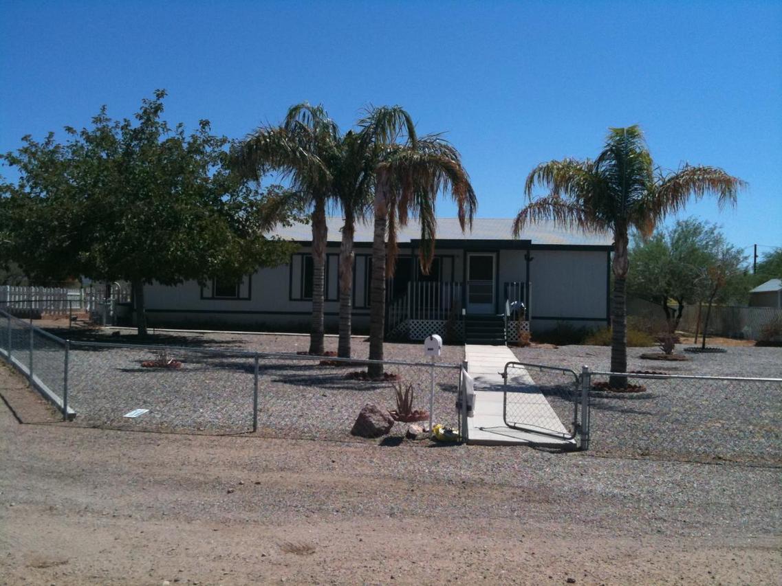 1981 S Tomahawk Rd., Apache Junction, AZ 85219