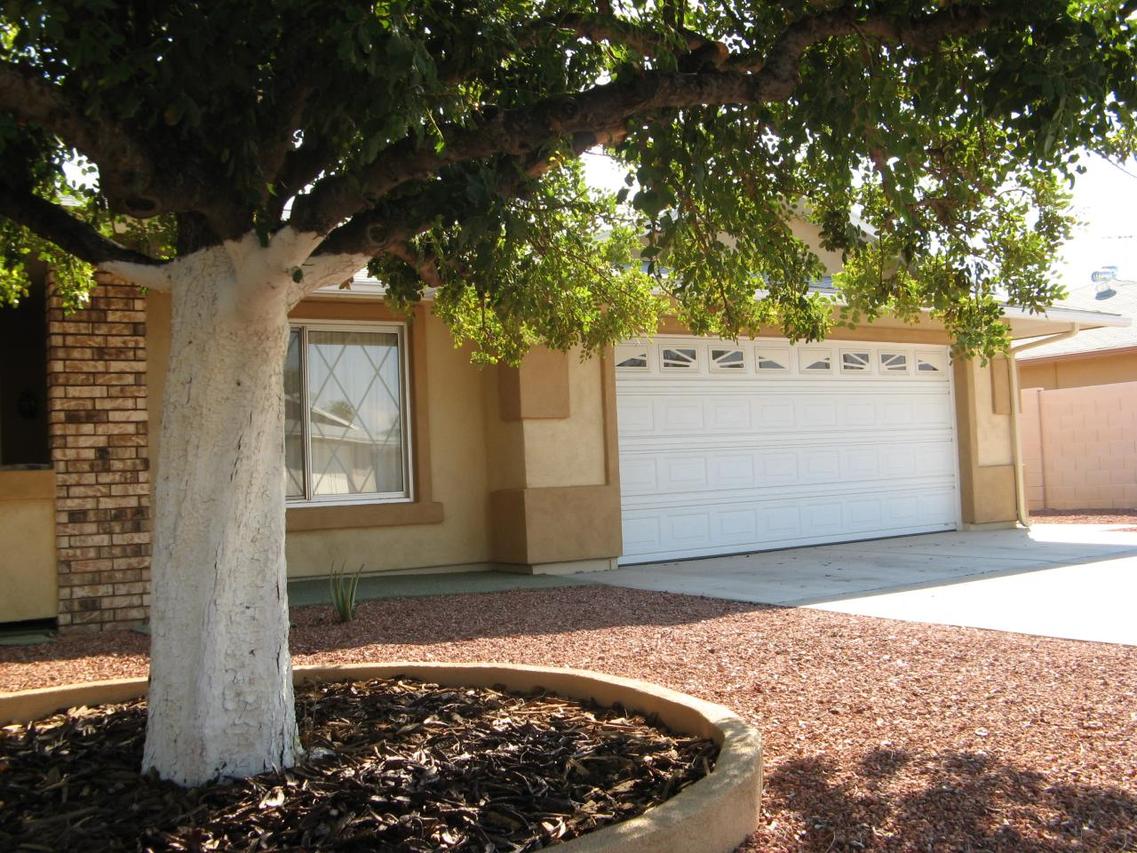 9553 W Willowbrook Dr., Sun City, AZ 85373