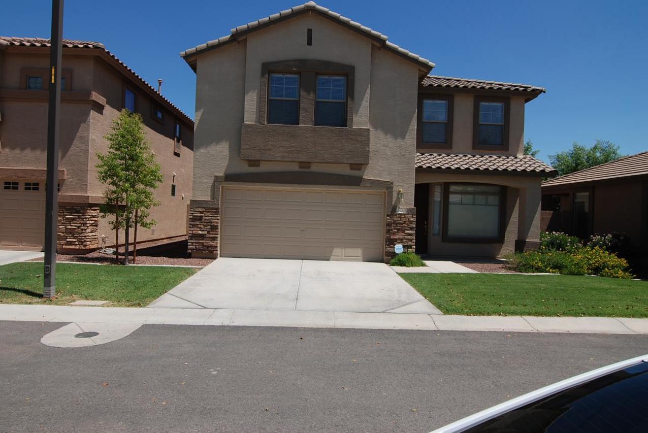 1233 S Roger Way, Chandler, AZ 85286
