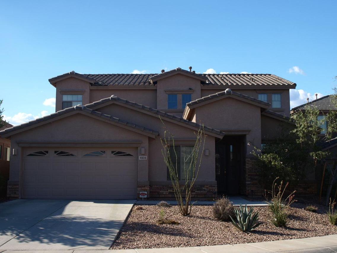 4434 W Moss Springs Rd., Phoenix, AZ 85086