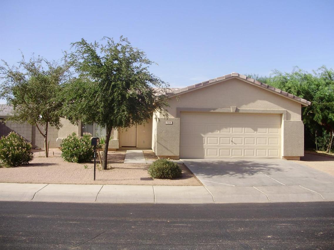 724 E Roberts Ave., Buckeye, AZ 85326