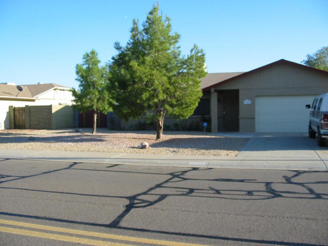 9327 W Hatcher Rd., Peoria, AZ 85345