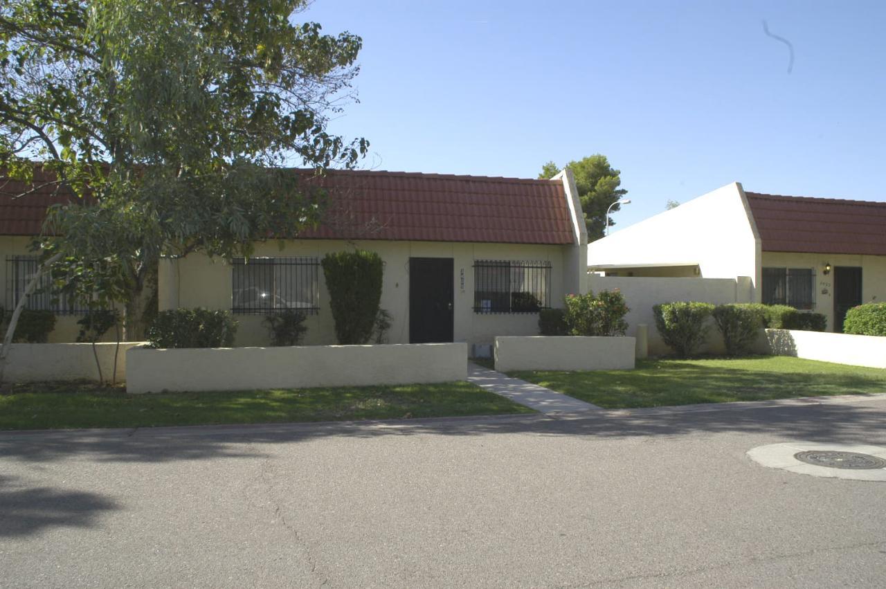 3420 W Del Monico Ln., Phoenix, AZ 85051