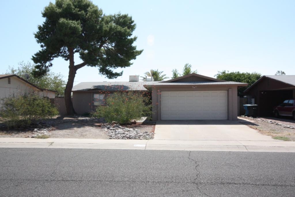 1207 W Angela Dr., Phoenix, AZ 85023