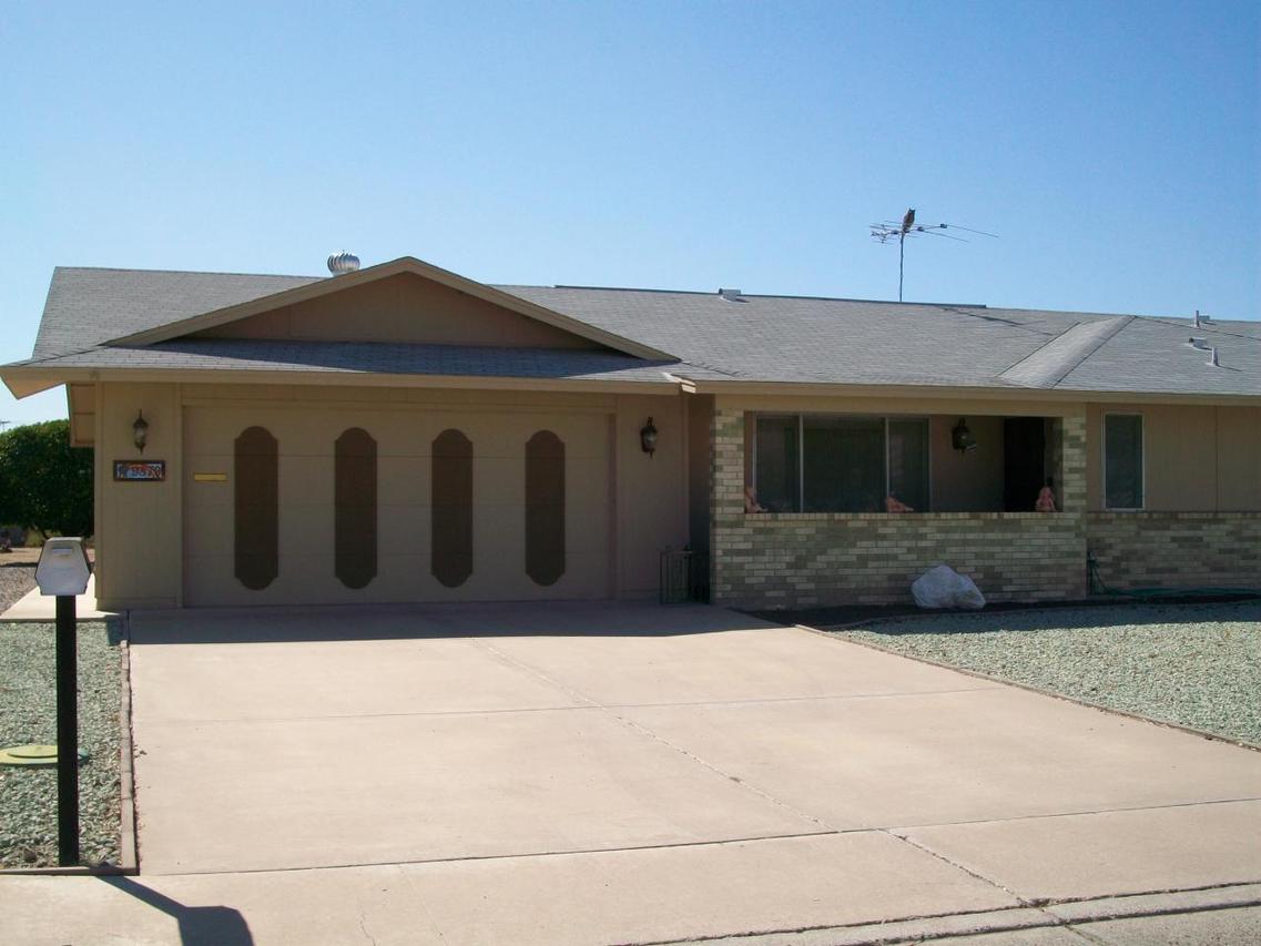 9879 W Palmeras Dr., Sun City, AZ 85373