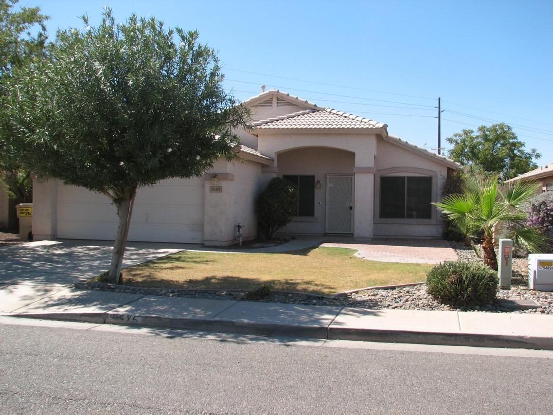 5586 N 78th Dr., Glendale, AZ 85303