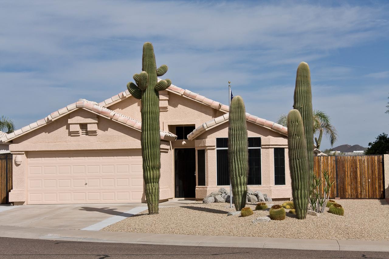 2206 E Monona Dr., Phoenix, AZ 85024