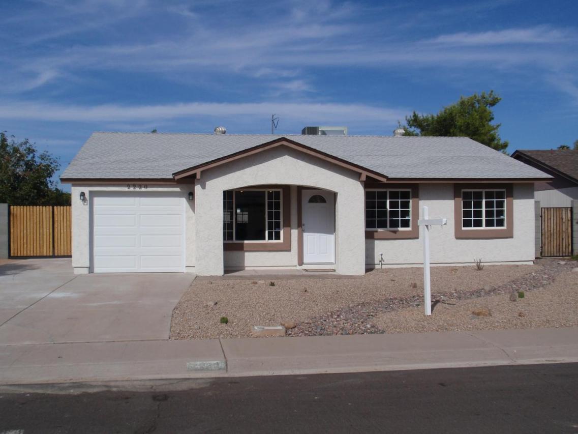 2220 W Curry St., Chandler, AZ 85224