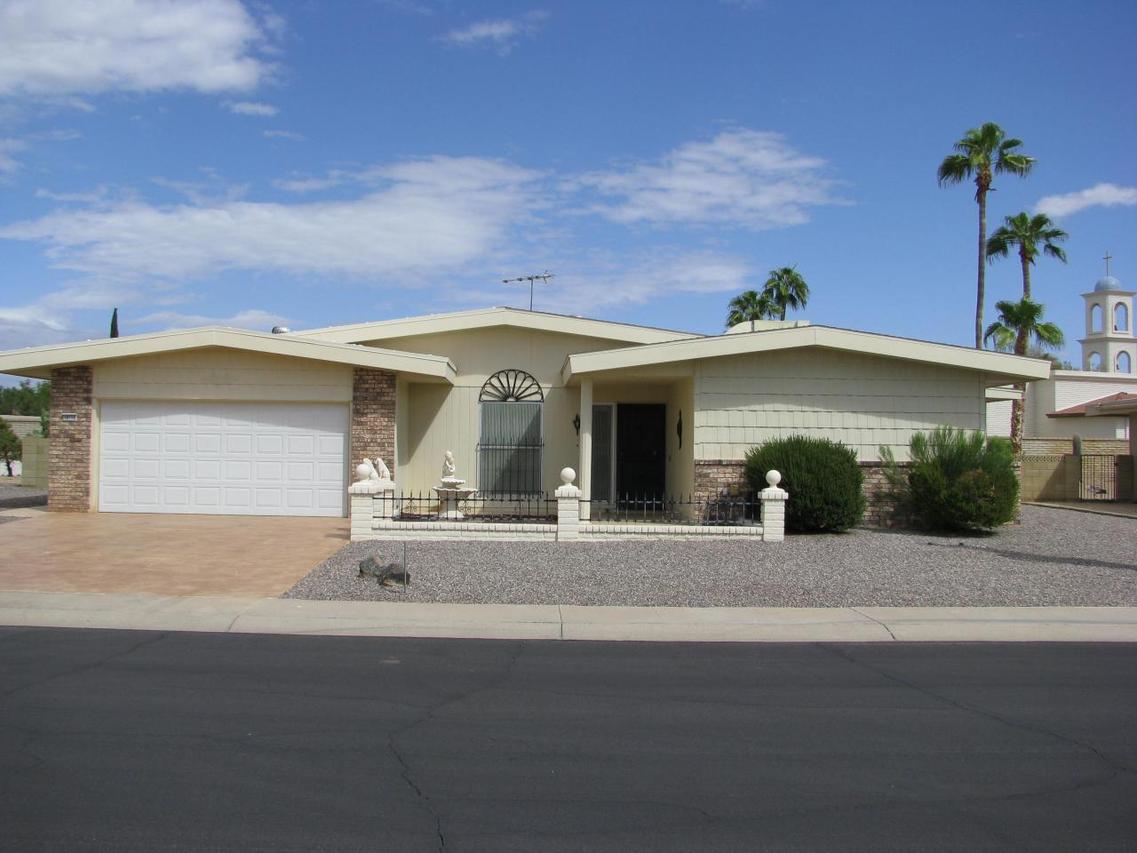 10710 W Pinion Ln., Sun City, AZ 85373