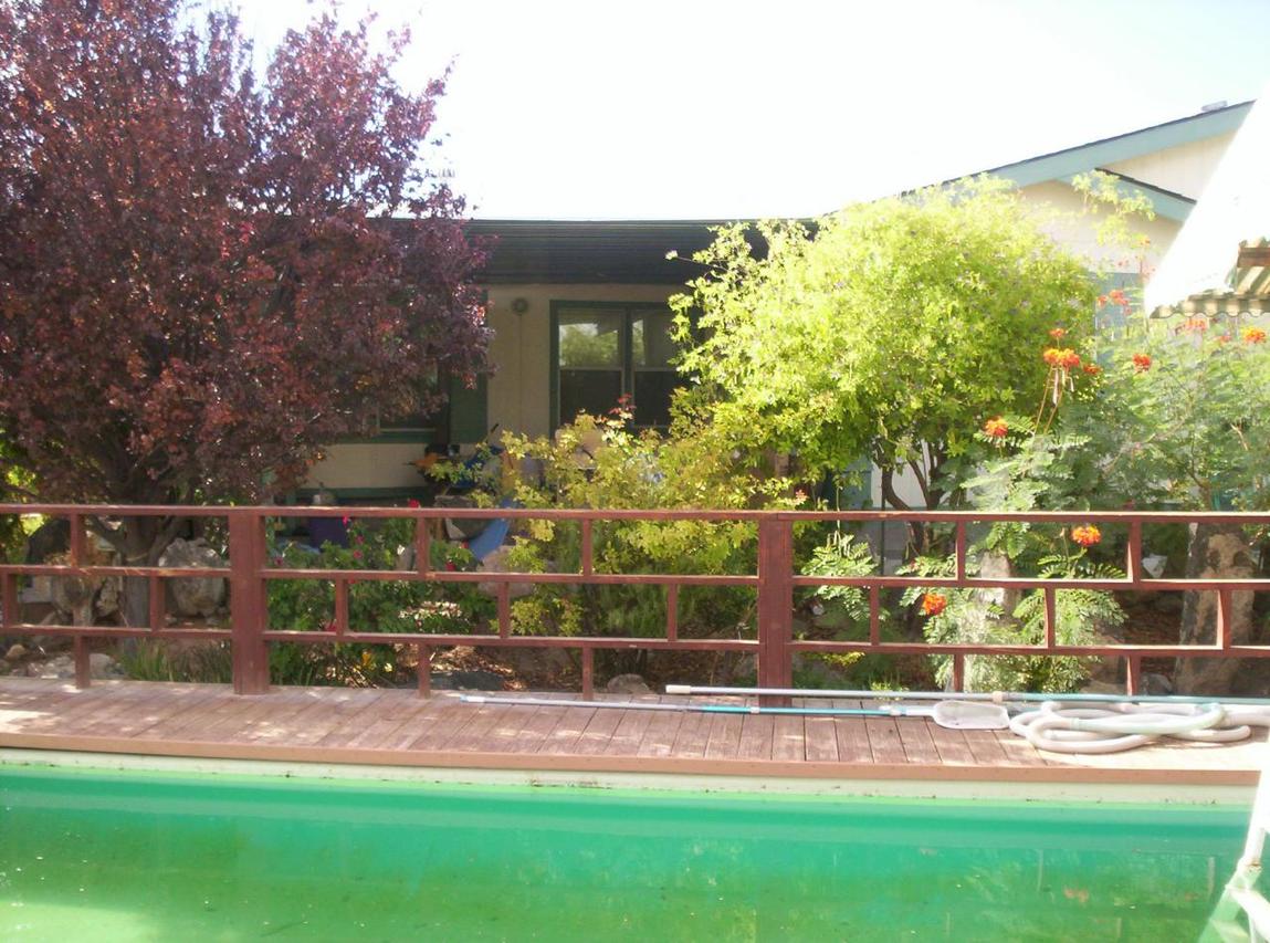 49516 N 11th Ave., New River, AZ 85087