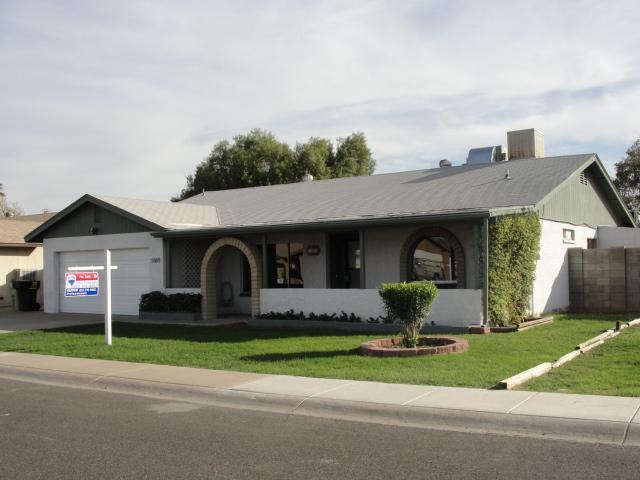 5009 W Mercer Ln., Glendale, AZ 85304