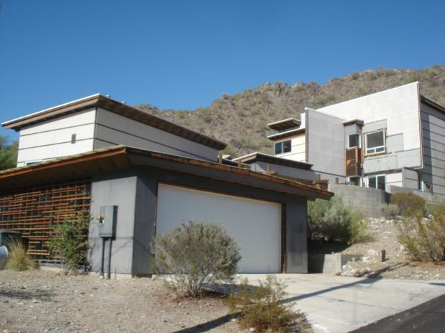 202 E Saddle Ln., Phoenix, AZ 85020