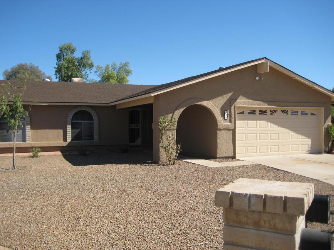 300 W Shawnee Dr., Chandler, AZ 85225