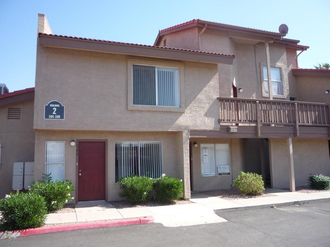 4828 W Orangewood Ave. #109, Glendale, AZ 85301
