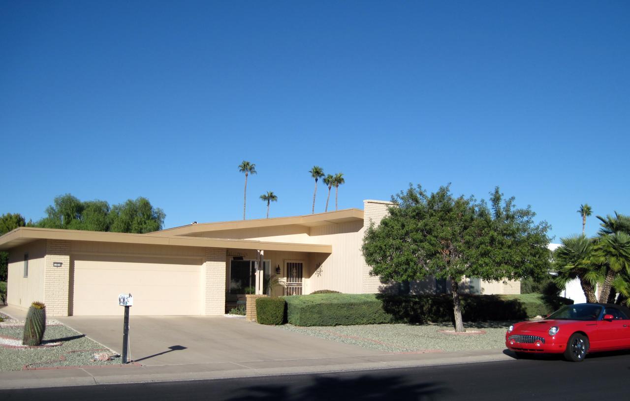 11014 W Palmeras Dr., Sun City, AZ 85373