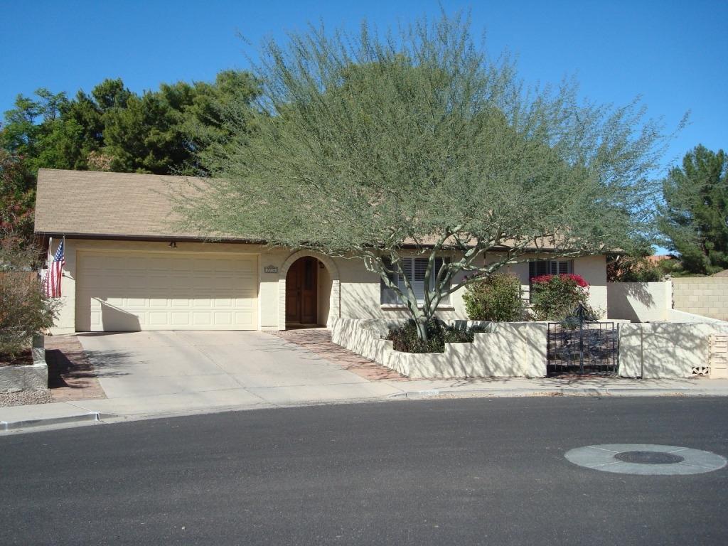 2216 S Standage St., Mesa, AZ 85202