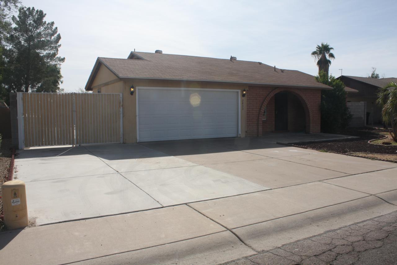 2833 W Charleston Ave., Phoenix, AZ 85053