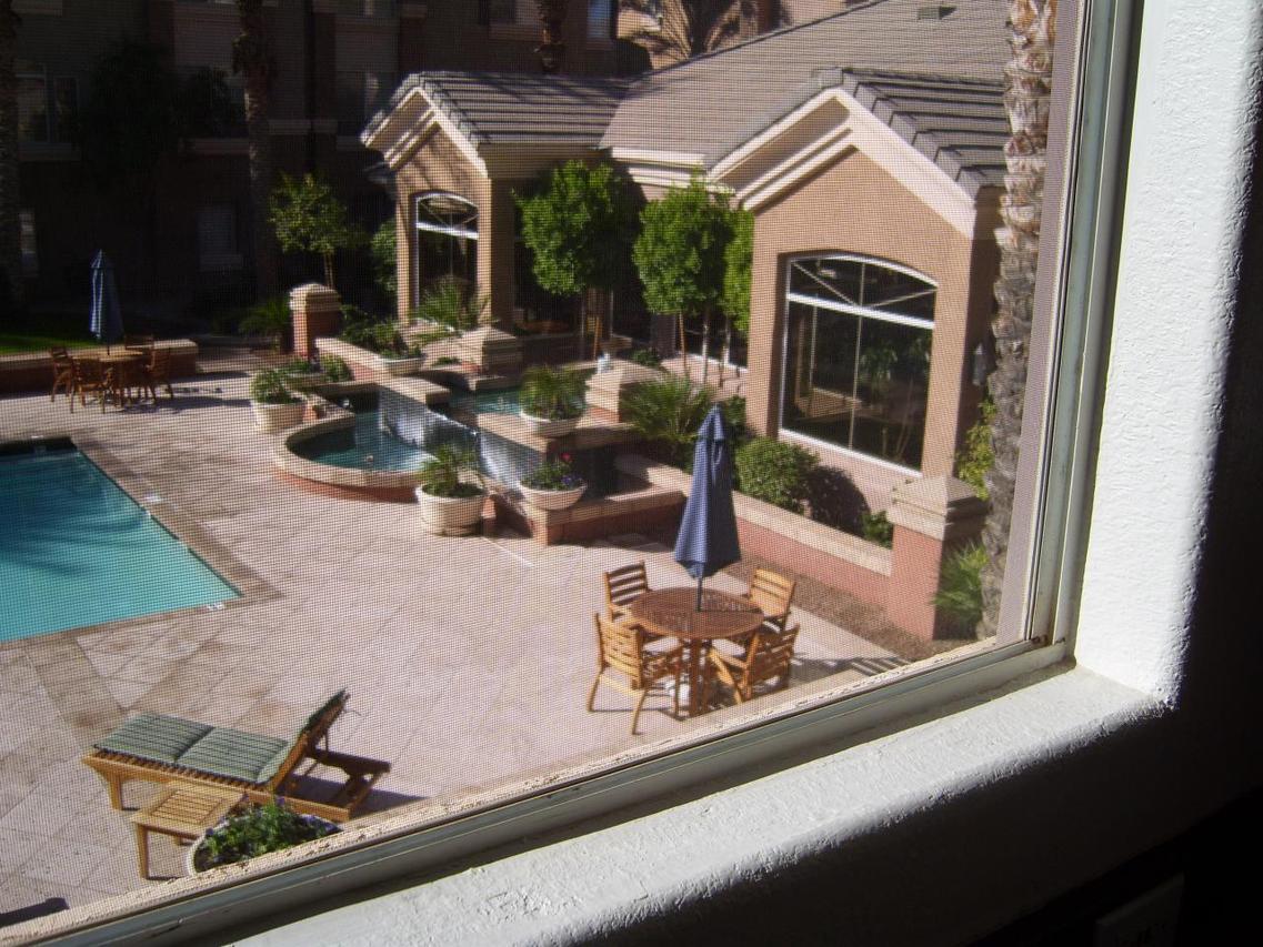 4455 E Paradise Village Pkwy. #1114, Phoenix, AZ 85032