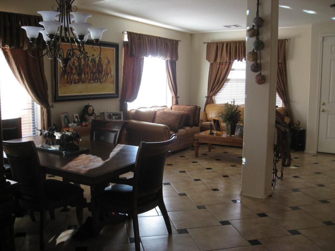 34705 N 24th Ave., Phoenix, AZ 85086