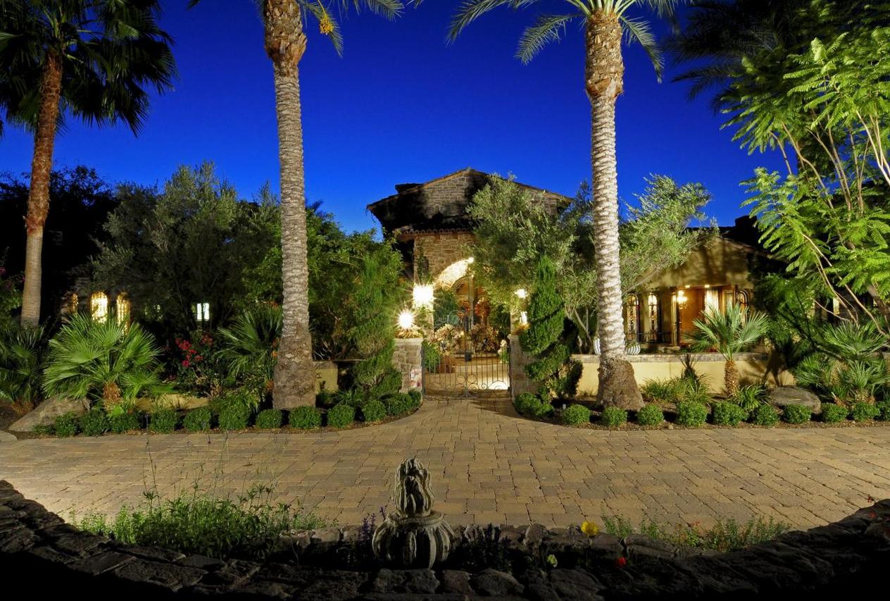 8032 N 75th St., Scottsdale, AZ 85258