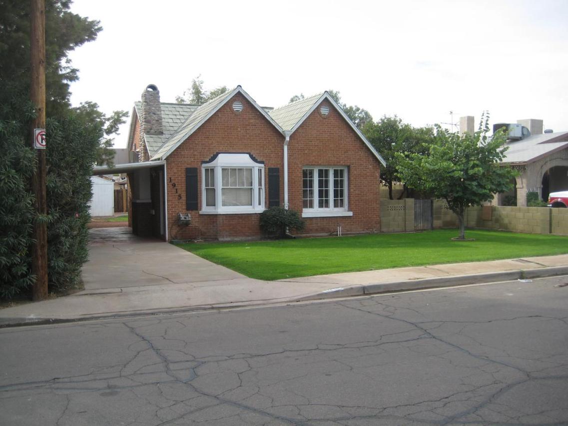 1915 W Holly St., Phoenix, AZ 85009