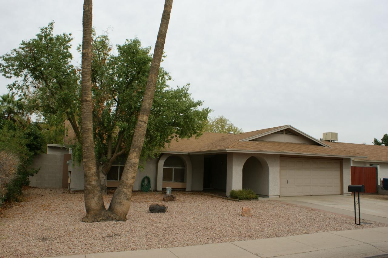 5746 W Campo Bello Dr., Glendale, AZ 85308