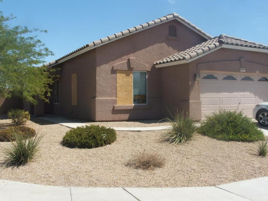 6041 S 20th Ave., Phoenix, AZ 85041