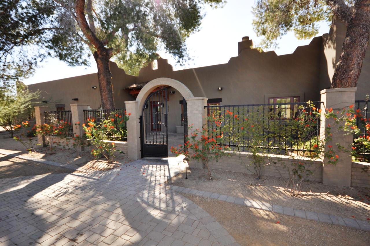 6733 E Paradise Dr., Scottsdale, AZ 85254